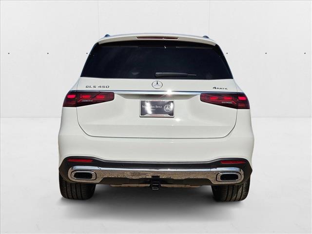 Photo of 2025 Polar White Mercedes-Benz GLS 450