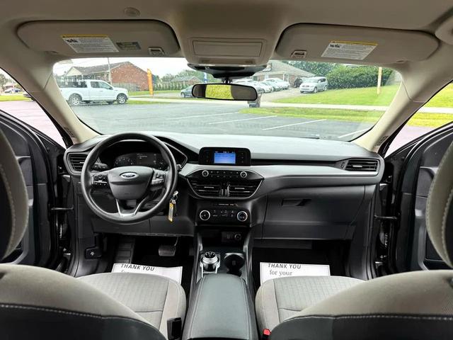 Photo of 2020 Gray Ford Escape