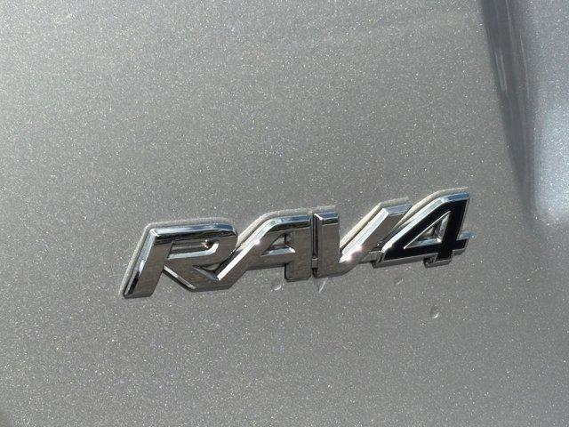 Photo of 2018 Silver Sky Metallic Toyota RAV4