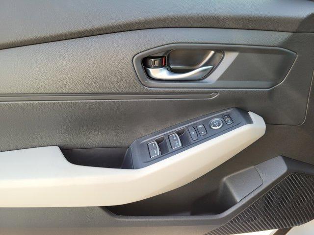 Photo of 2025 Platinum White Pearl Honda Accord