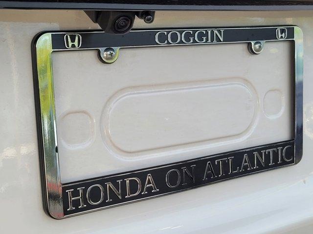 Photo of 2025 Platinum White Pearl Honda Pilot