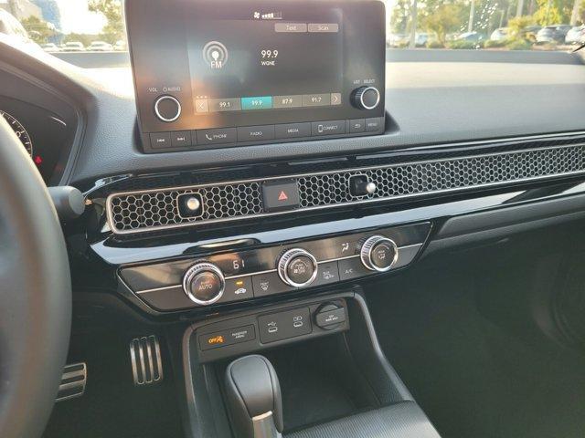 Photo of 2026 Platinum White Pearl Honda Civic