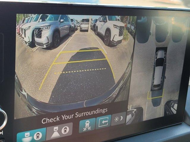 Photo of 2025 Crystal Black Pearl Honda Pilot