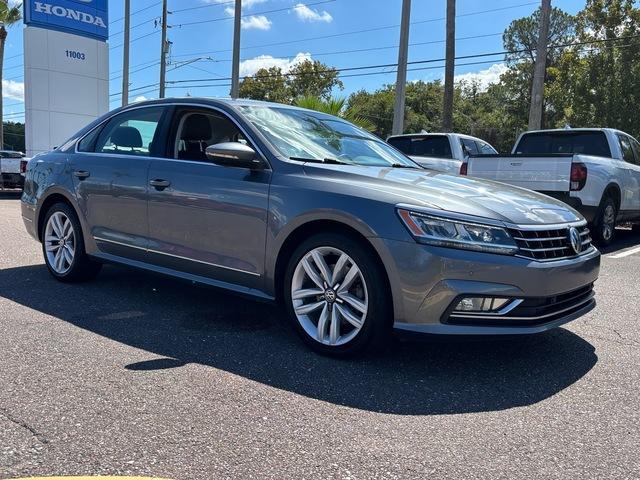 Photo of 2017 Platinum Gray Metallic Volkswagen Passat