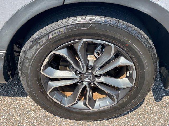 Photo of 2022 Lunar Silver Metallic Honda CR-V
