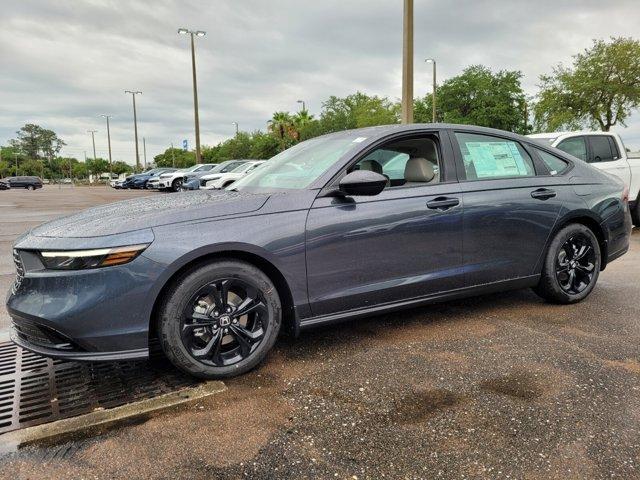 Photo of 2025 Meteorite Gray Metallic Honda Accord