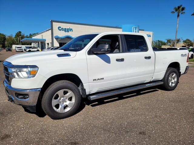 Photo of 2023 Bright White Clearcoat RAM 1500