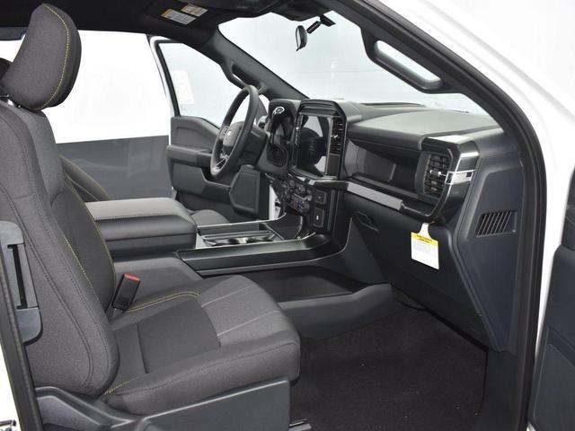 Photo of 2025 Oxford White Ford F-150