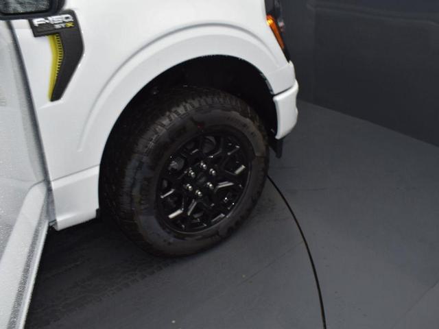 Photo of 2025 Oxford White Ford F-150
