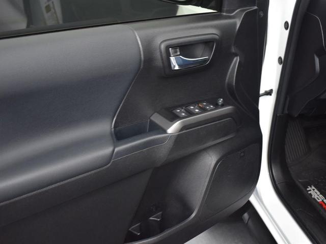 Photo of 2023 Ice Toyota Tacoma