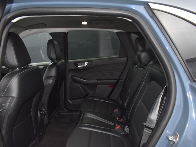 Photo of 2024 Vapor Blue Ford Escape
