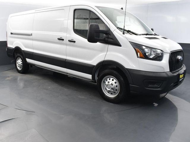 Photo of 2025 Oxford White Ford Transit-250
