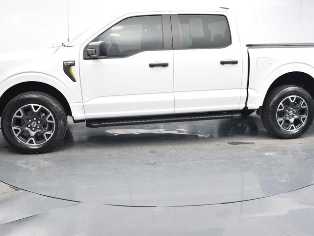 Photo of 2024 Oxford White Ford F-150