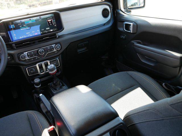 Photo of 2024 Black Clearcoat Jeep Wrangler