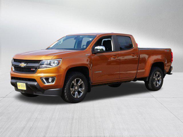 Photo of 2017 Burning Hot Metallic Chevrolet Colorado