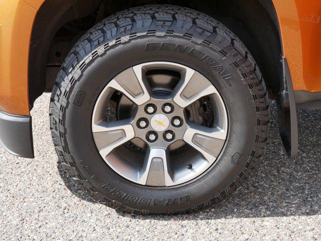 Photo of 2017 Burning Hot Metallic Chevrolet Colorado