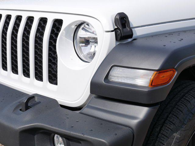 Photo of 2024 Bright White Clearcoat Jeep Wrangler