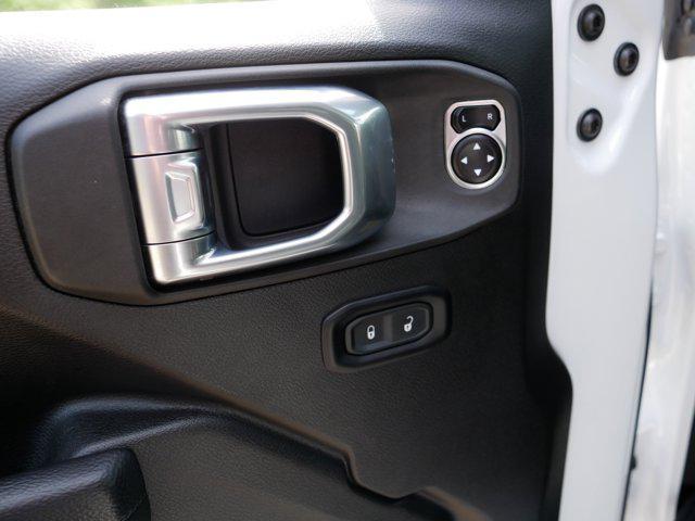 Photo of 2024 Bright White Clearcoat Jeep Wrangler