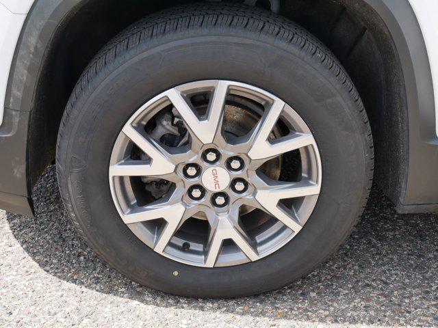 Photo of 2021 Summit White GMC Acadia