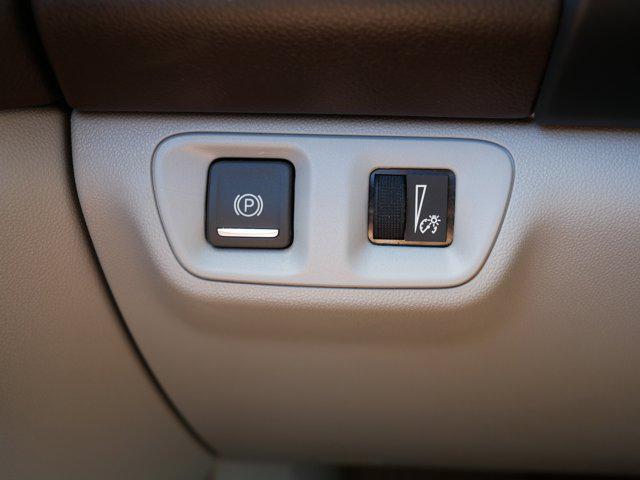 Photo of 2021 Summit White GMC Acadia