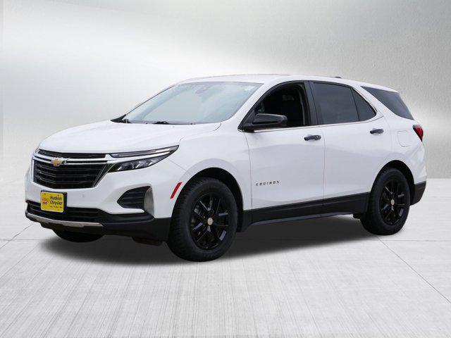 Photo of 2022 Summit White Chevrolet Equinox