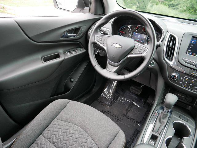 Photo of 2022 Summit White Chevrolet Equinox
