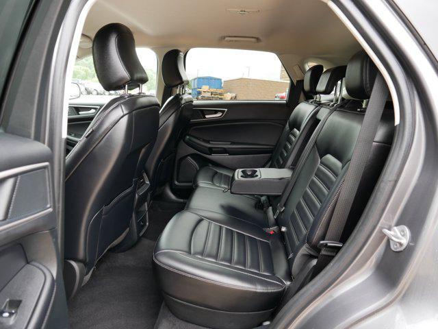 Photo of 2023 Carbonized Gray Metallic Ford Edge