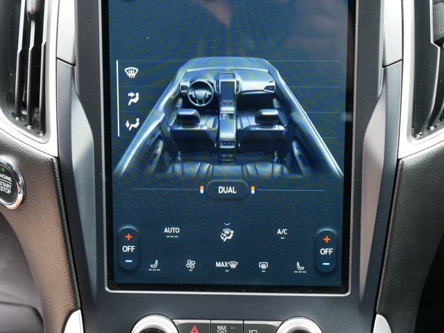Photo of 2023 Carbonized Gray Metallic Ford Edge
