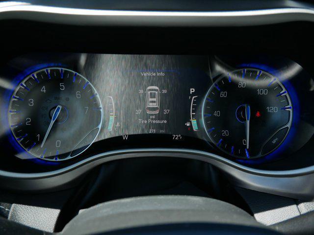 Photo of 2025 Diamond Black Crystal Pearlcoat Chrysler Pacifica