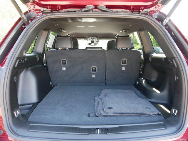Photo of 2024 Velvet Red Pearlcoat Jeep Grand Cherokee