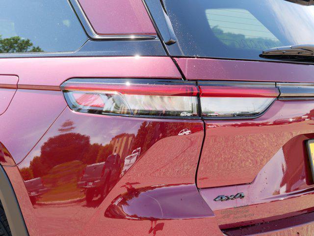 Photo of 2024 Velvet Red Pearlcoat Jeep Grand Cherokee