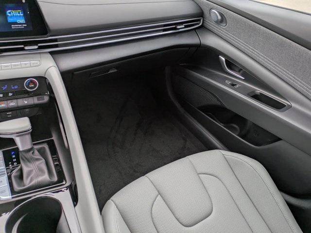 Photo of 2025 Intense Blue Hyundai ELANTRA