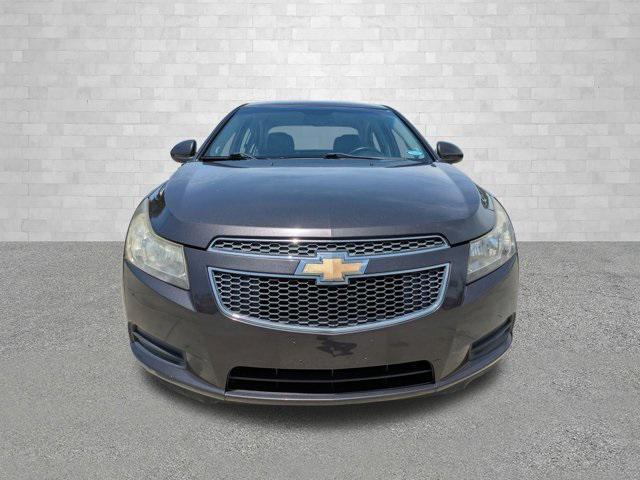 Photo of 2014 Tungsten Metallic Chevrolet Cruze