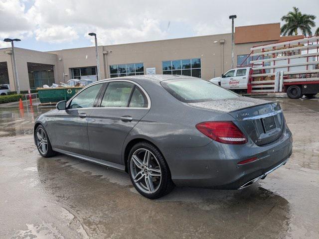 Photo of 2019 Selenite Gray Metallic Mercedes-Benz E-Class