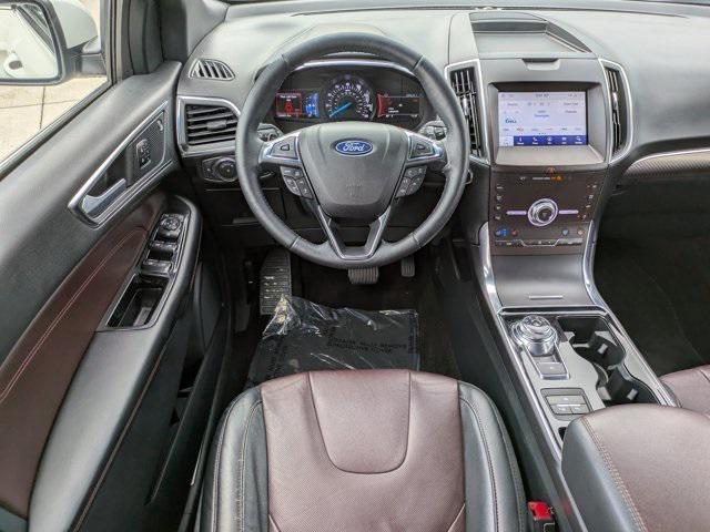 Photo of 2020 Star White Metallic Tri-Coat Ford Edge