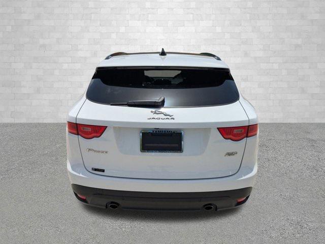 Photo of 2020 White Pearl Jaguar F-PACE