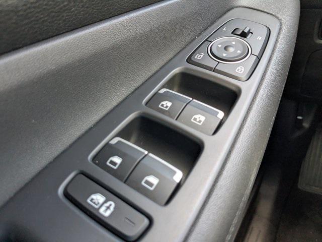 Photo of 2023 Shimmering Silver Hyundai SANTA FE