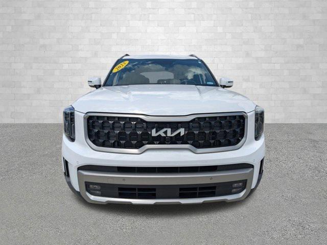 Photo of 2023 Glacial White Pearl Kia Telluride