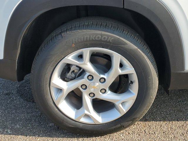Photo of 2026 Summit White Chevrolet Trax