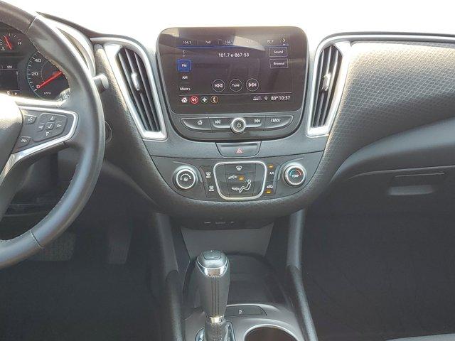 Photo of 2019 Pacific Blue Metallic Chevrolet Malibu