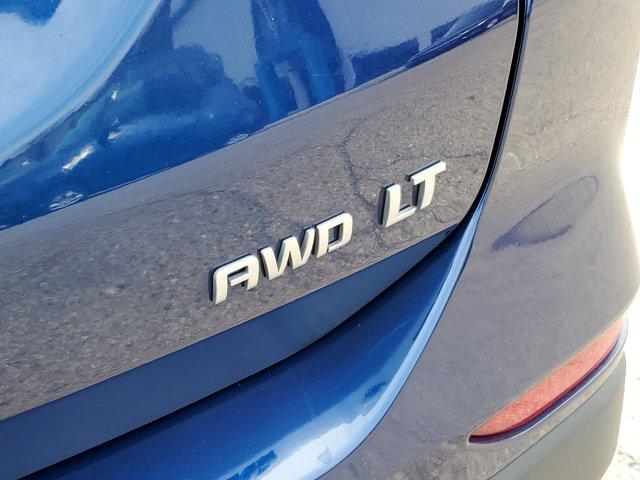 Photo of 2022 Blue Glow Metallic Chevrolet Equinox