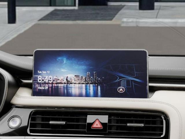 Photo of 2026 Makalu Gray Genesis G70
