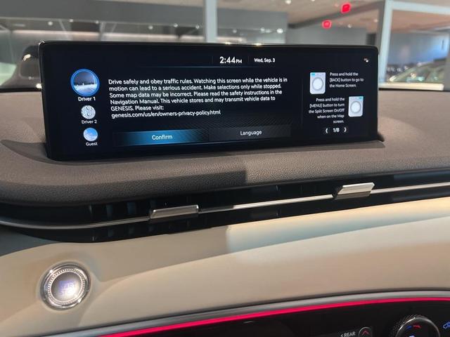 Photo of 2023 Vik Black Genesis GV70