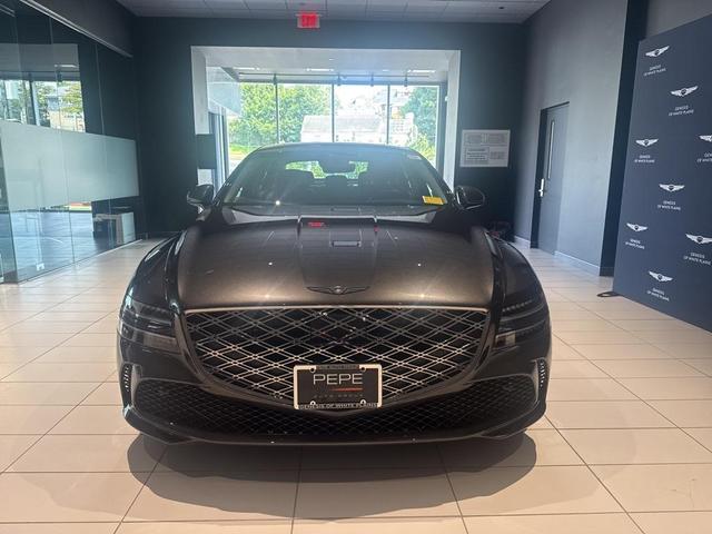 Photo of 2025 Makalu Gray Genesis G80