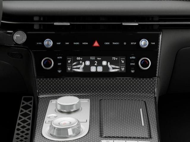 Photo of 2025 Makalu Gray Genesis G80