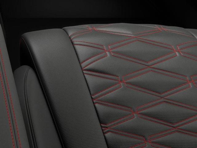 Photo of 2025 Makalu Gray Genesis G80