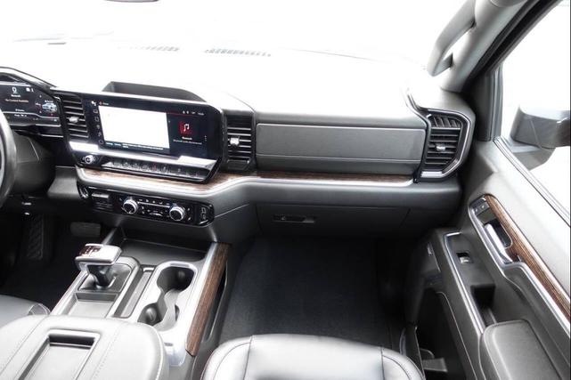 Photo of 2022 Black GMC Sierra 1500