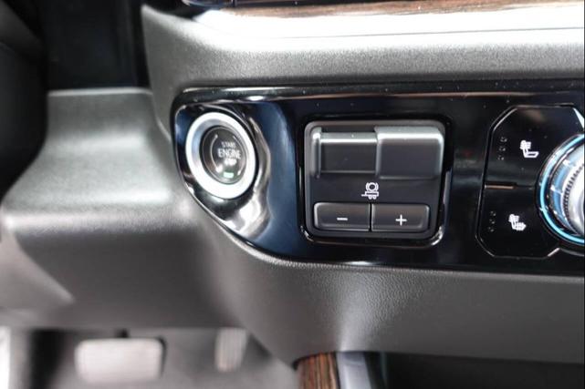 Photo of 2022 Black GMC Sierra 1500
