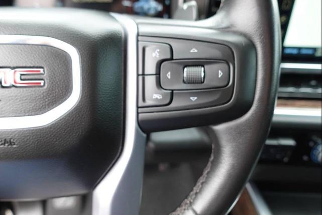 Photo of 2022 Black GMC Sierra 1500