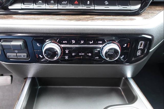 Photo of 2022 Black GMC Sierra 1500